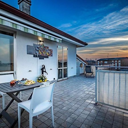 Il Terrazzo Sul Tramonto Apartment Bastiglia Bagian luar foto