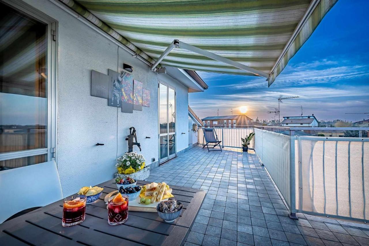 Il Terrazzo Sul Tramonto Apartment Bastiglia Bagian luar foto