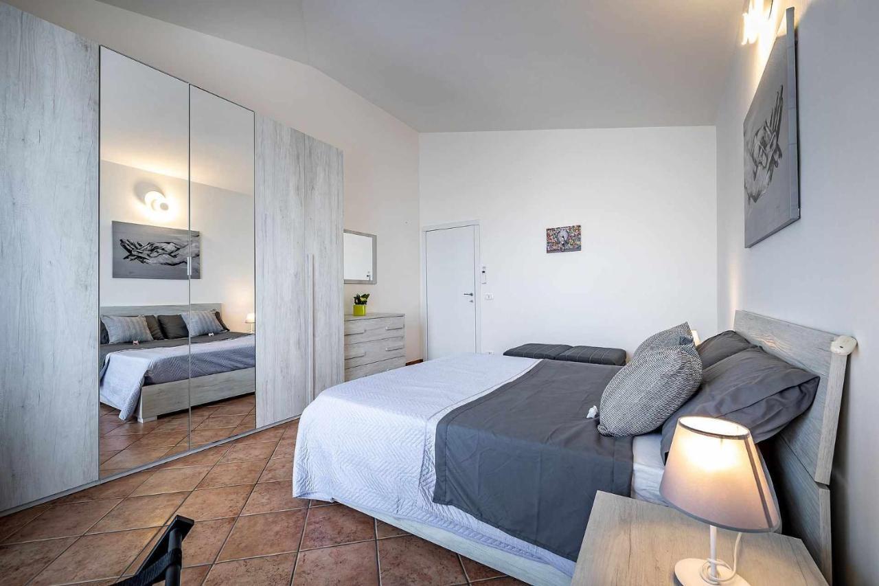 Il Terrazzo Sul Tramonto Apartment Bastiglia Bagian luar foto