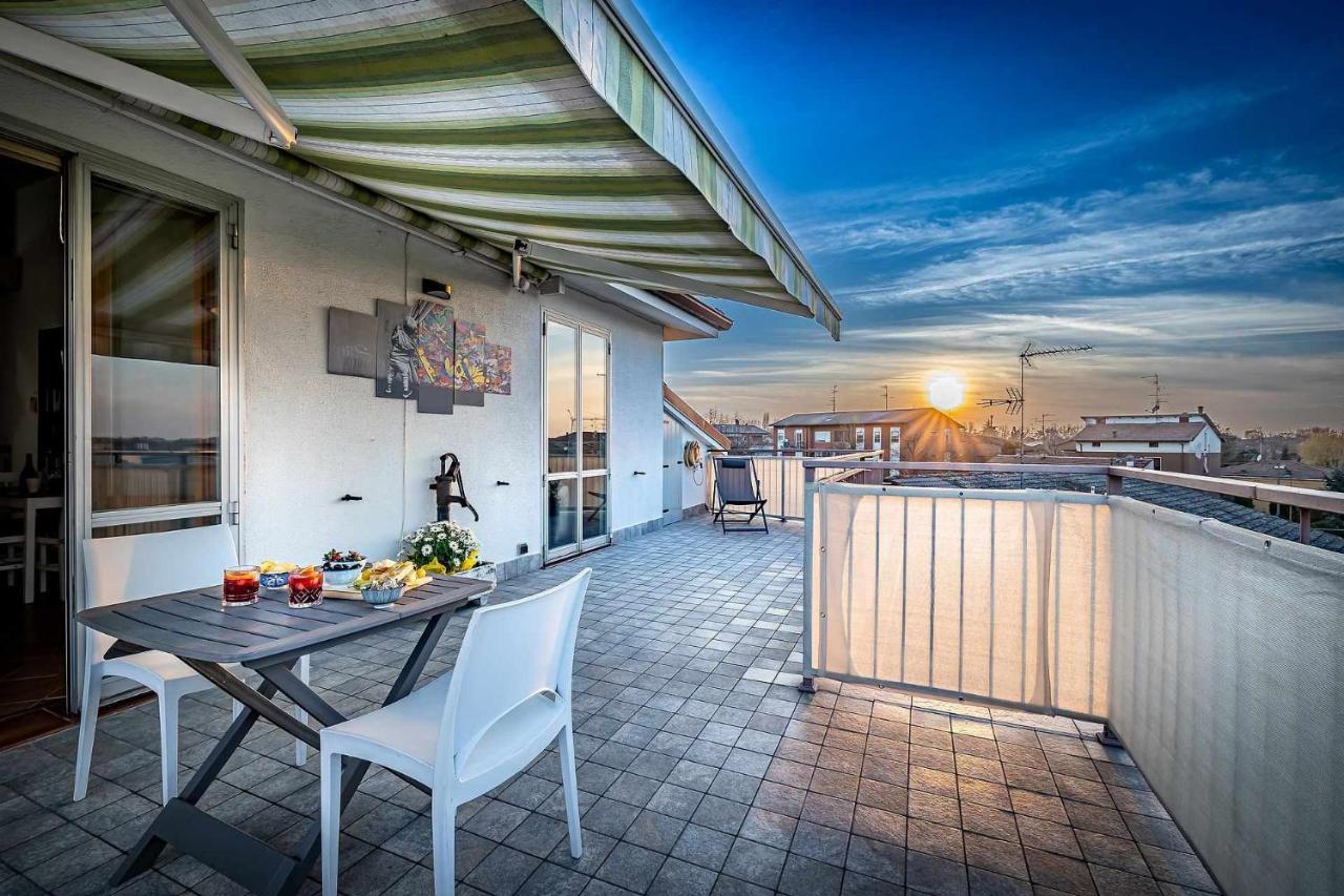 Il Terrazzo Sul Tramonto Apartment Bastiglia Bagian luar foto