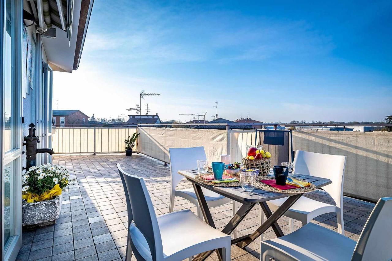 Il Terrazzo Sul Tramonto Apartment Bastiglia Bagian luar foto